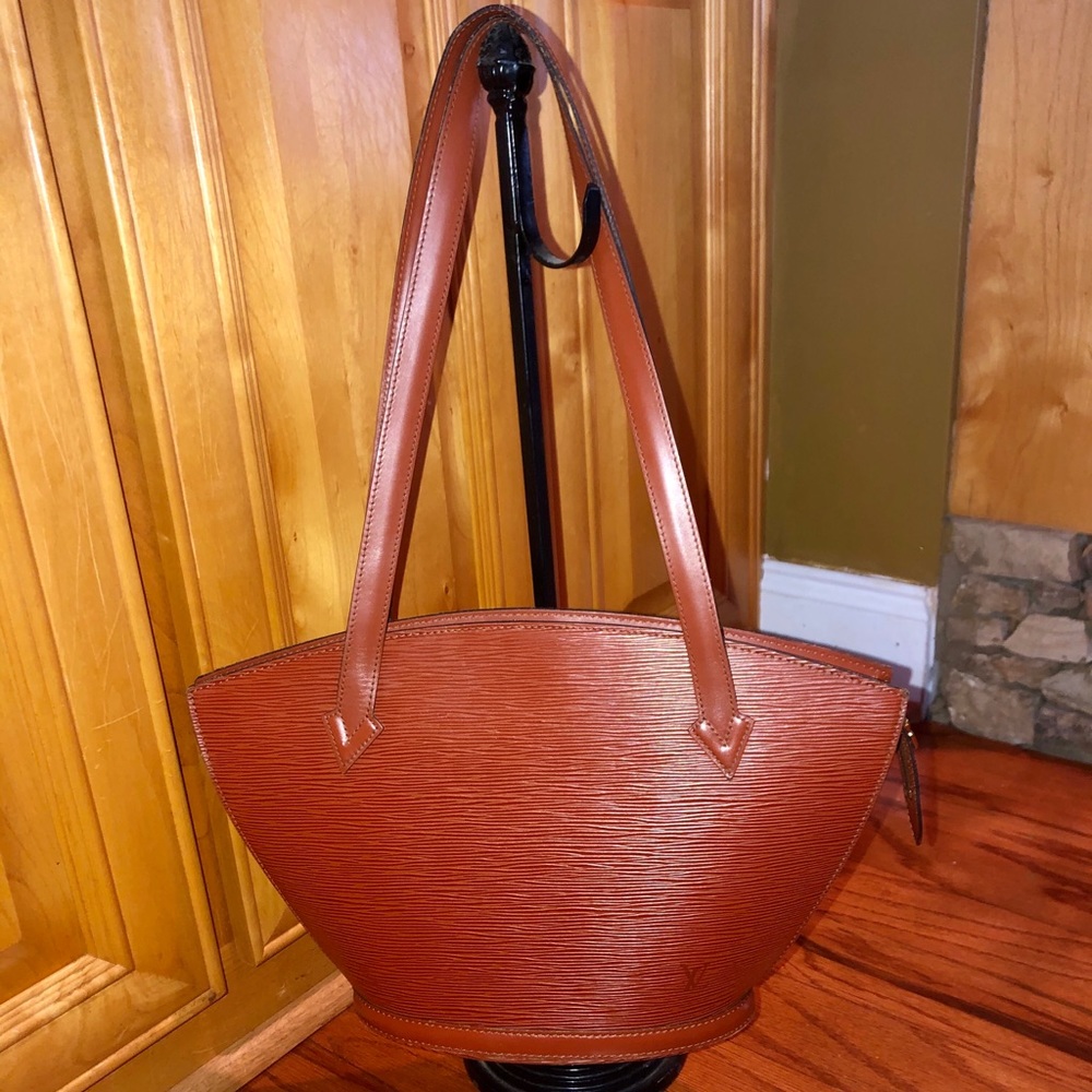 Authentic Louis Vuitton St Jacques PM shoulder bag
